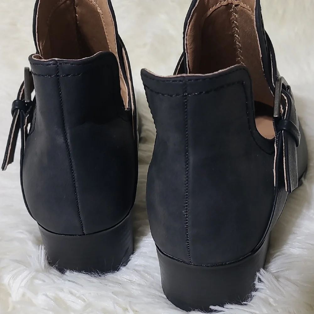 WONDERLY Black Ankle Boots with Buckle‎ 1.4